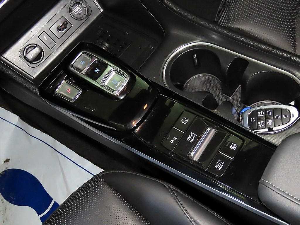 HYUNDAI Sonata - Vista 12