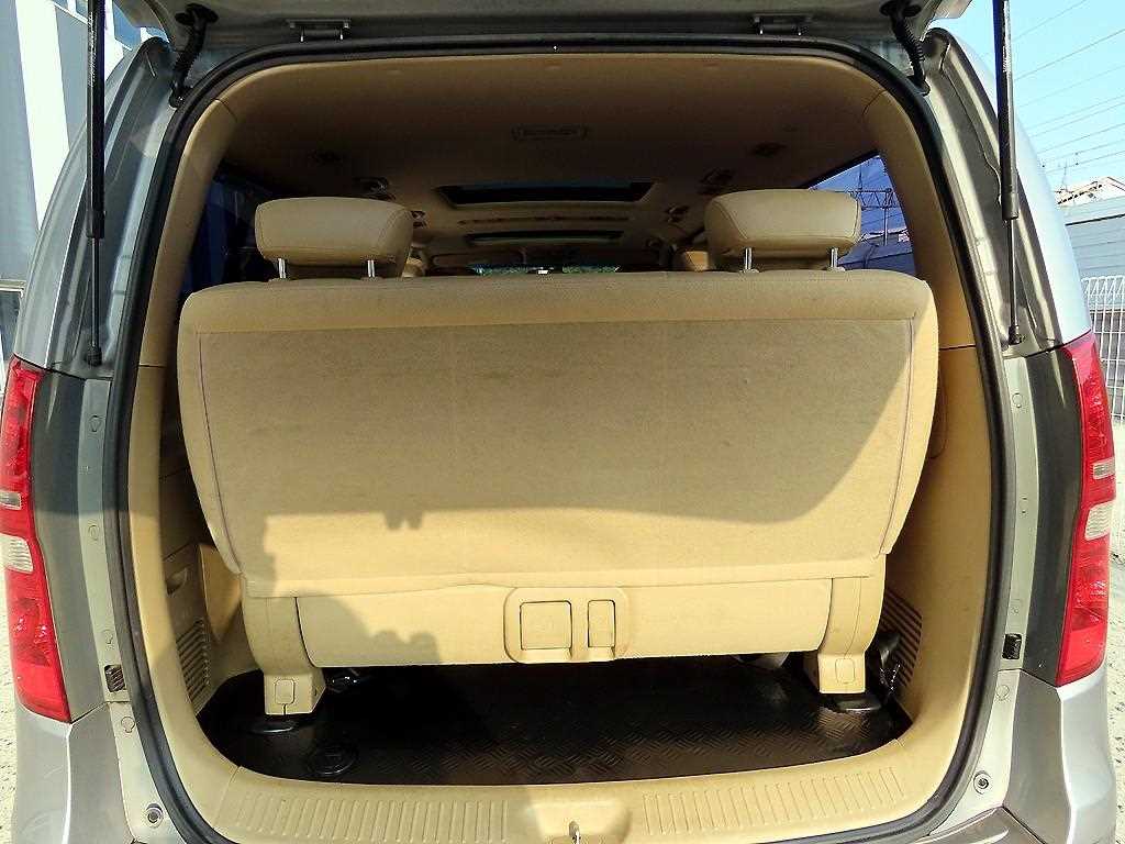 HYUNDAI Starex 2011 Plateado - Importación desde Corea - HF Imports Iquique - Foto 17