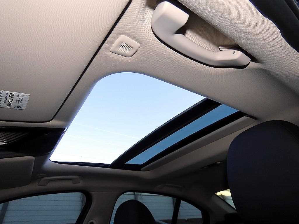 BMW 3 series 2020 Negro - Importación desde Corea - HF Imports Iquique - Foto 18