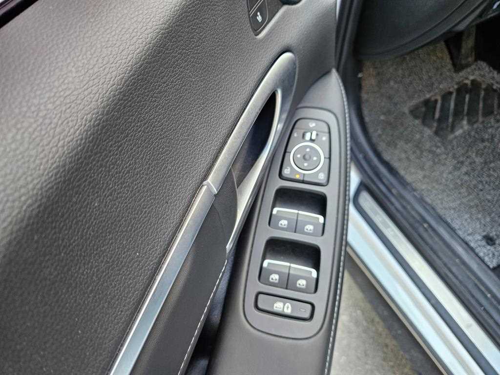 HYUNDAI Sonata - Vista 7