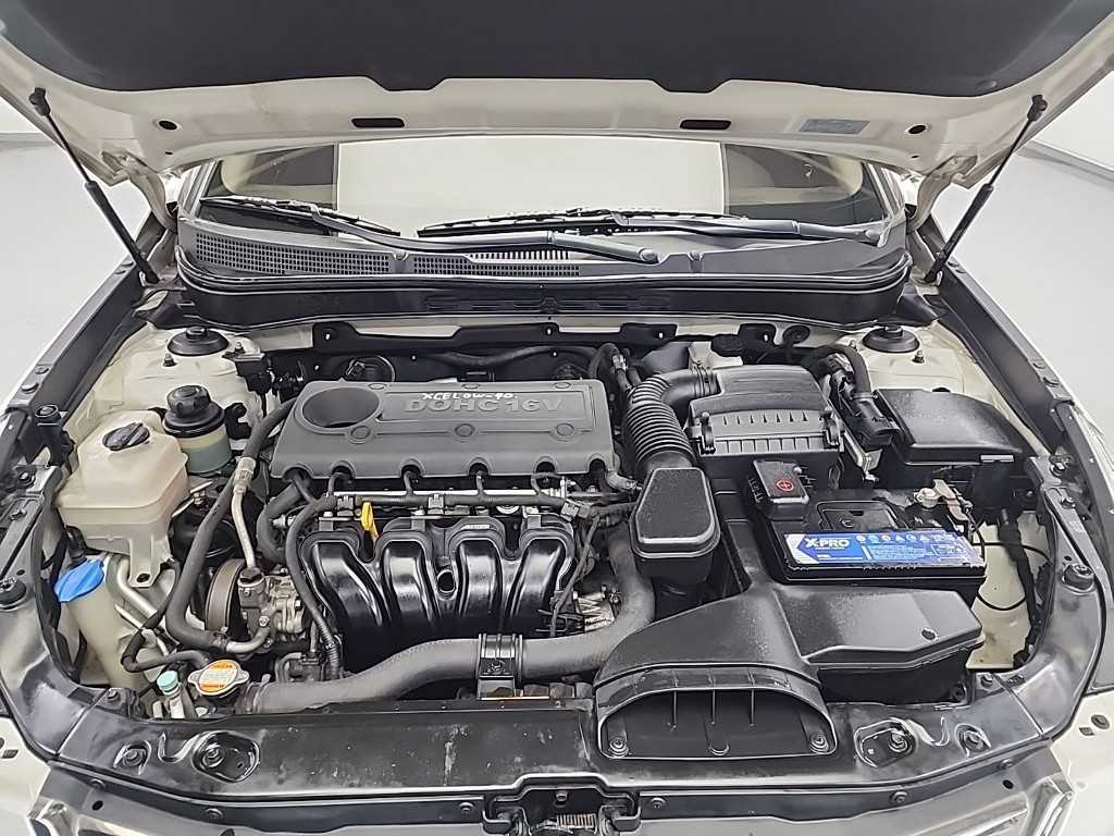 HYUNDAI Sonata - Vista 5