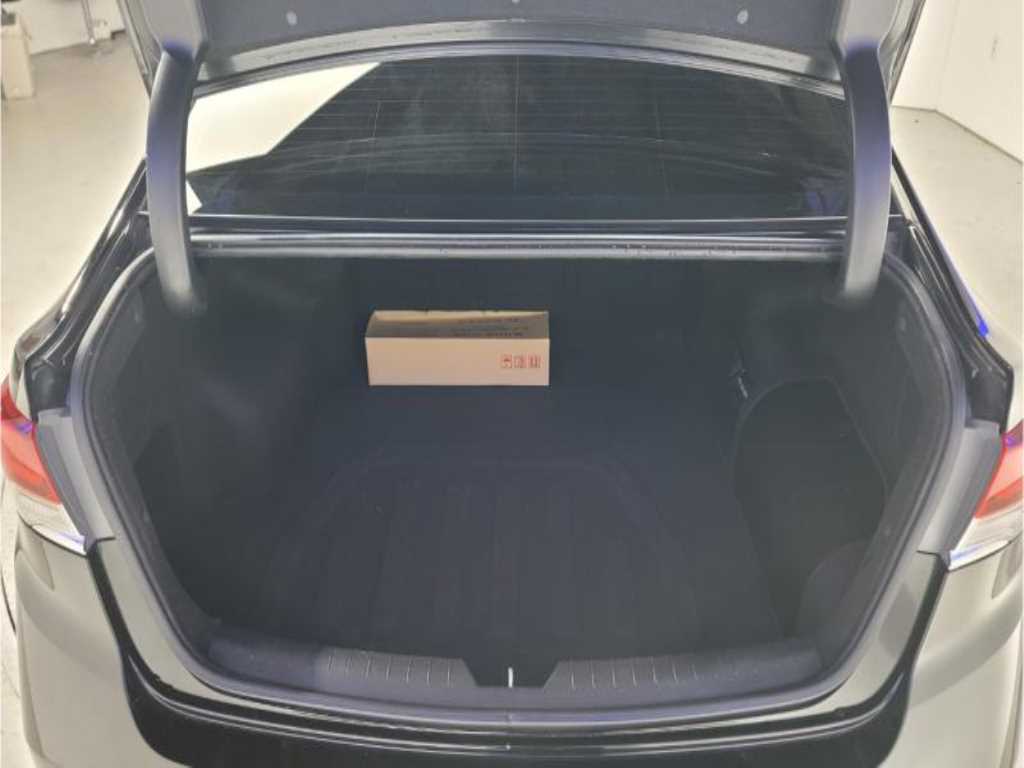 HYUNDAI Sonata - Vista 9