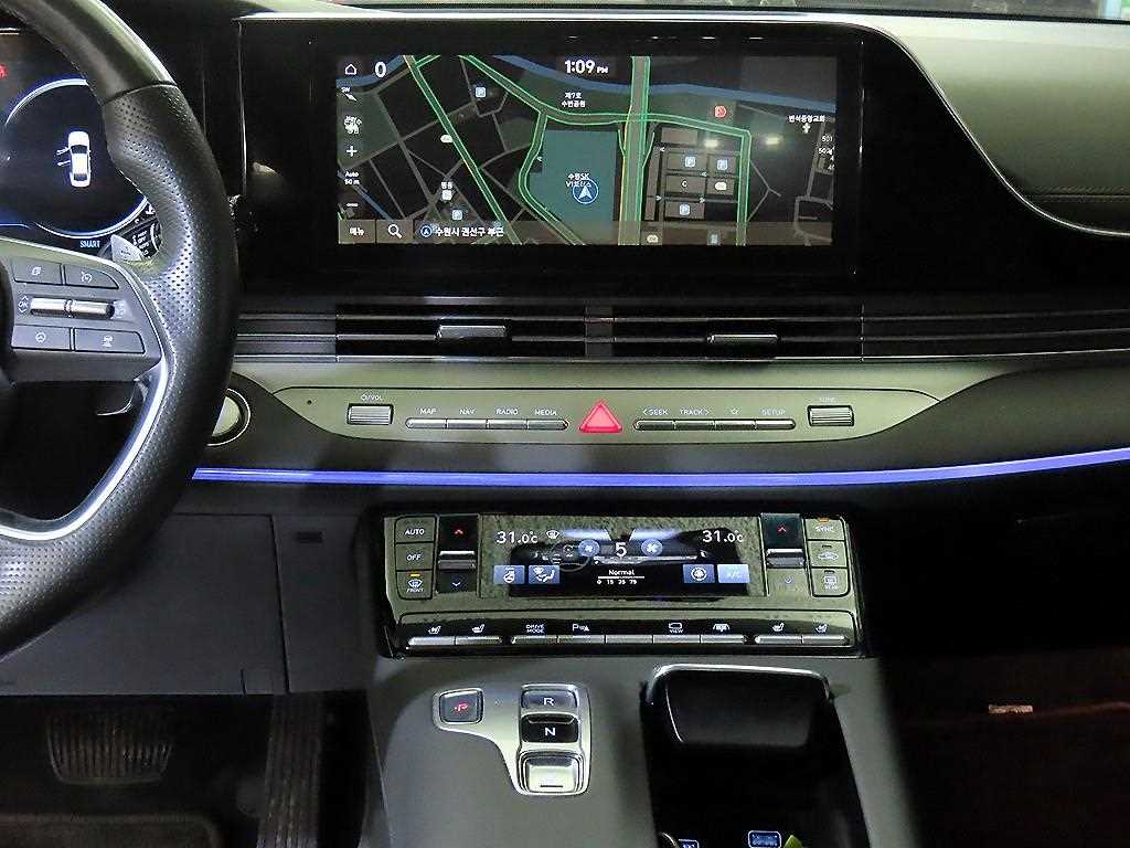 HYUNDAI Grandeur - Vista 11