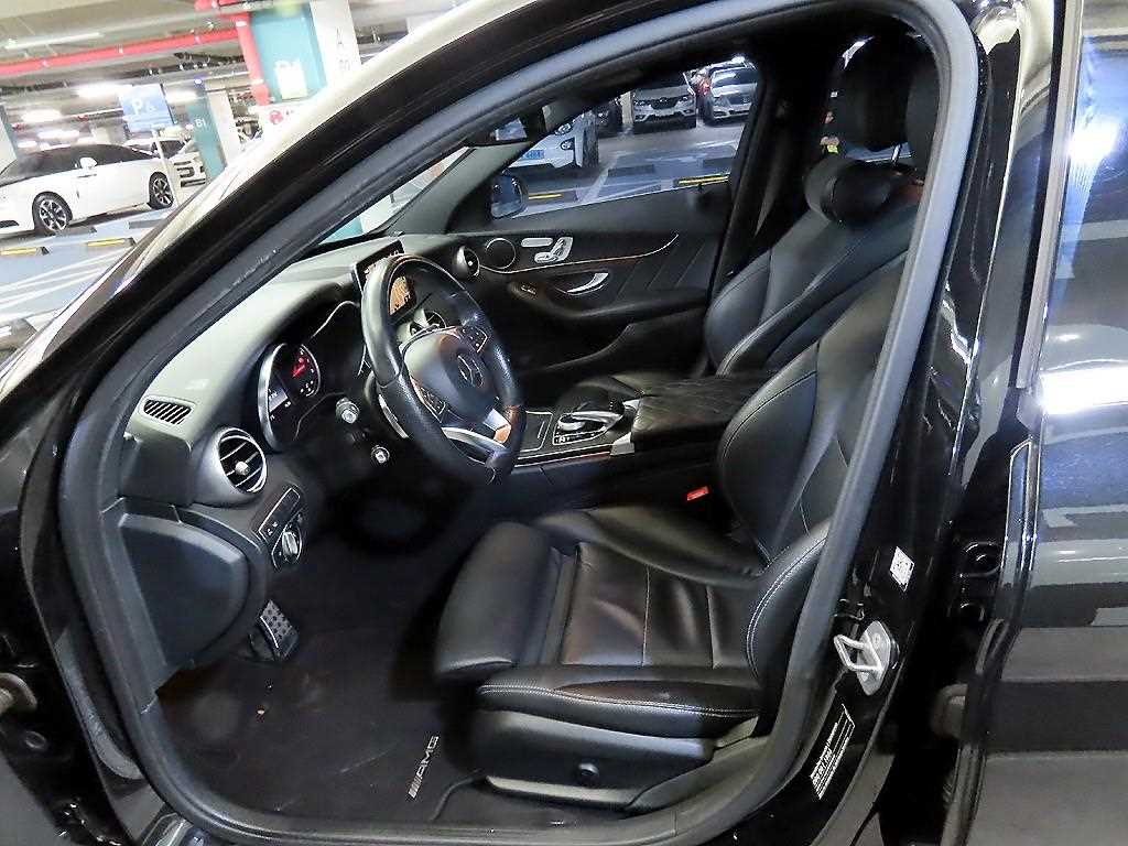 Mercedes Benz C Class - Vista 6