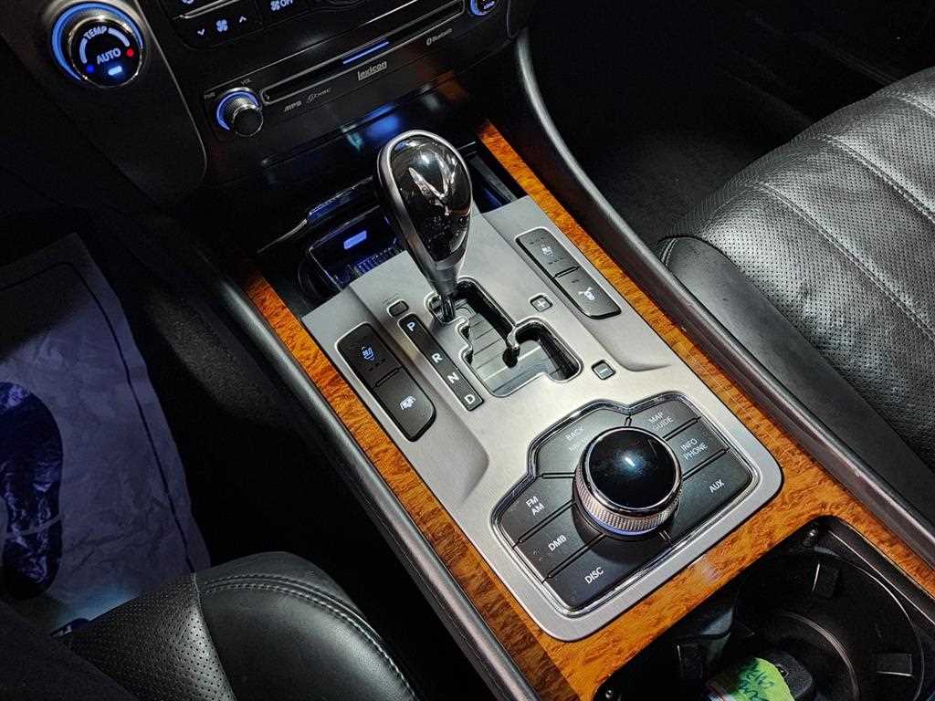 HYUNDAI Equus 2010 Negro - Importación desde Corea - HF Imports Iquique - Foto 14