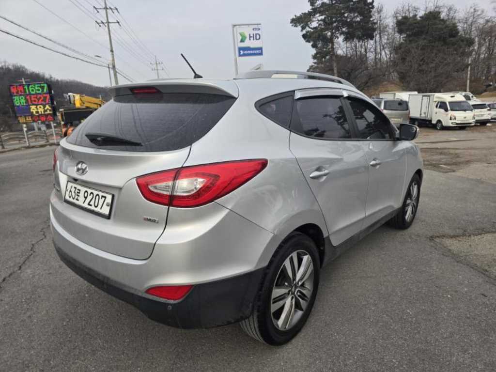 HYUNDAI Tucson - Vista 4