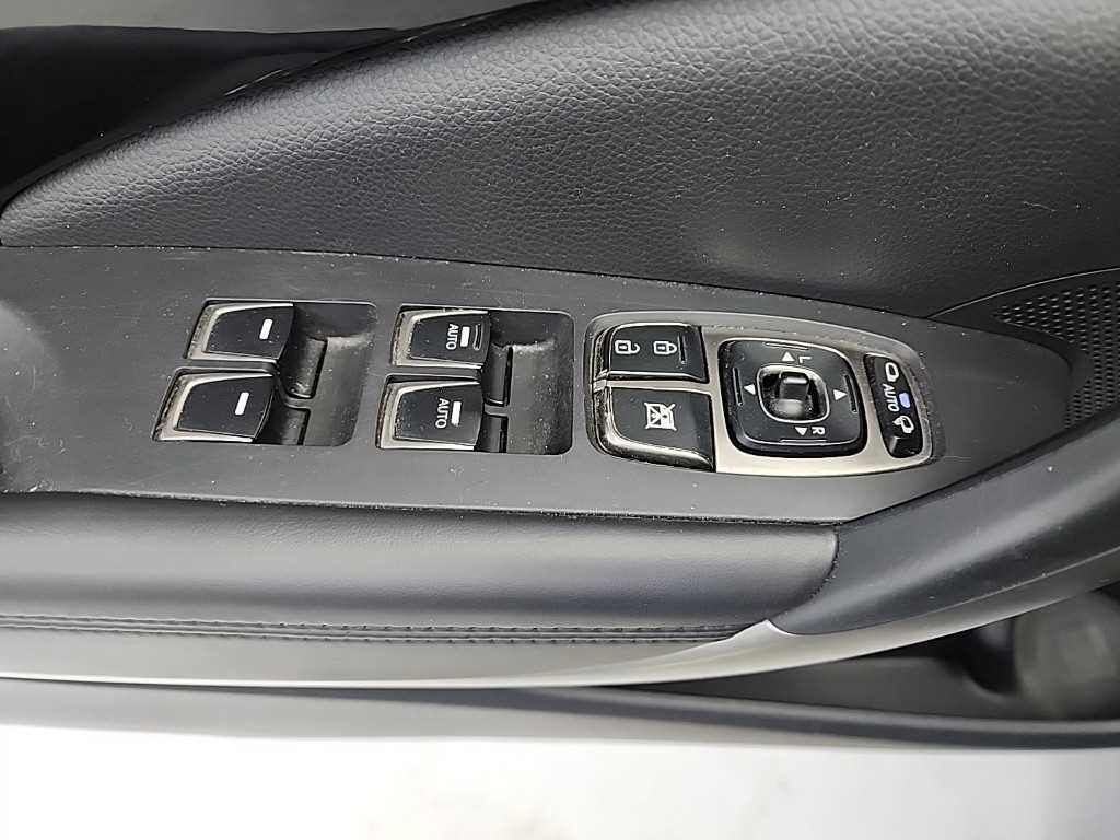 HYUNDAI Grandeur 2012 Negro - Importación desde Corea - HF Imports Iquique - Foto 16