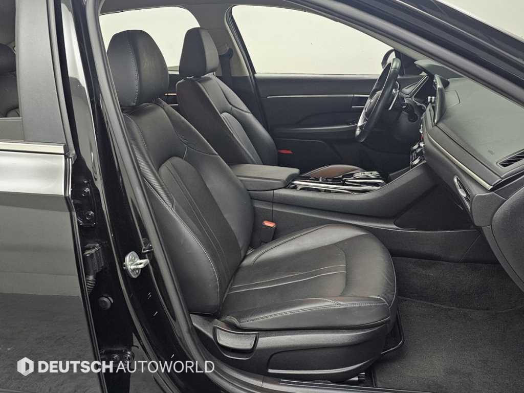 HYUNDAI Sonata - Vista 10