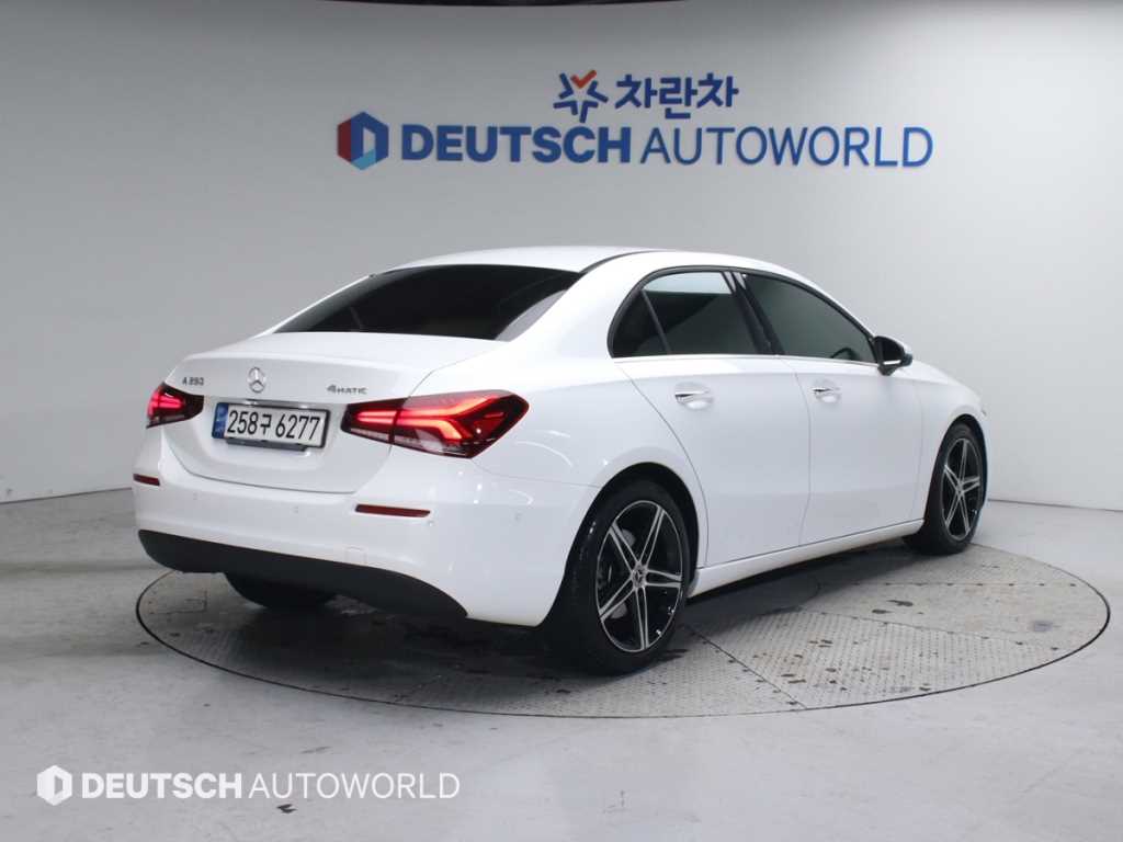 Mercedes Benz A Class - Vista 4