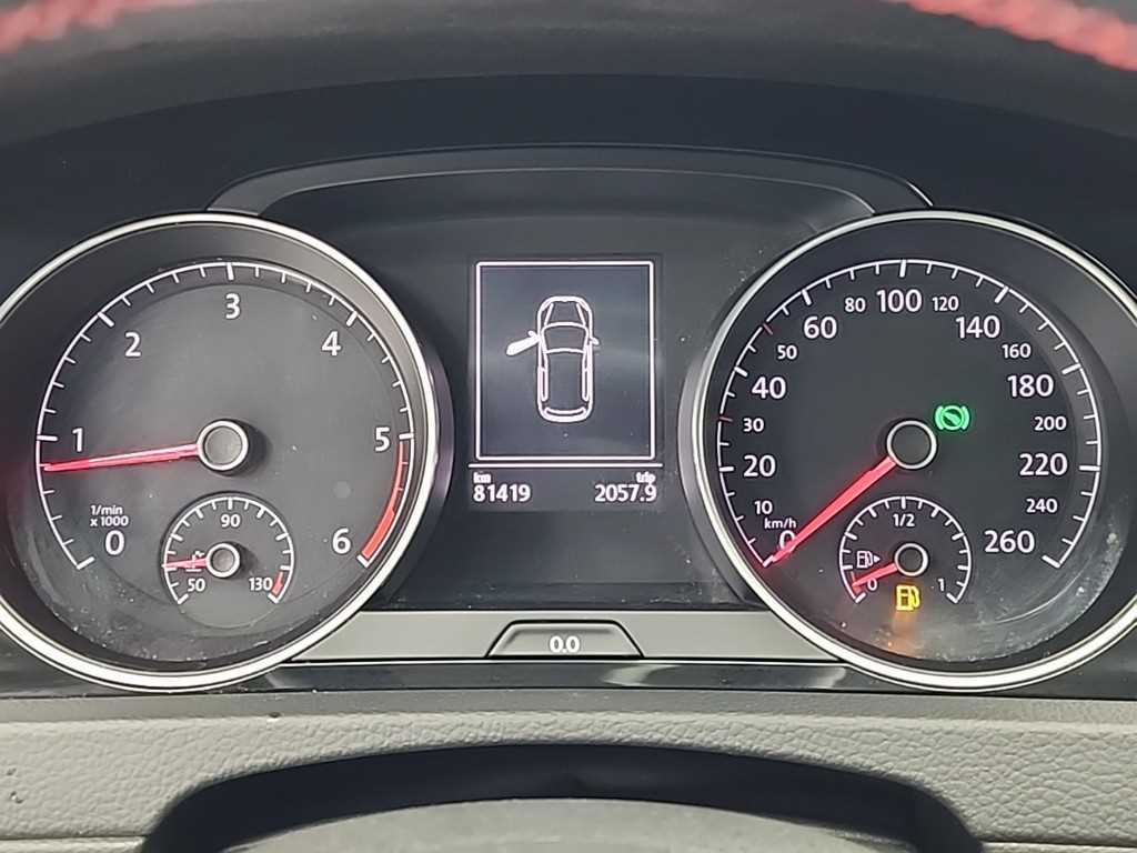 Volkswagen Golf - Vista 6