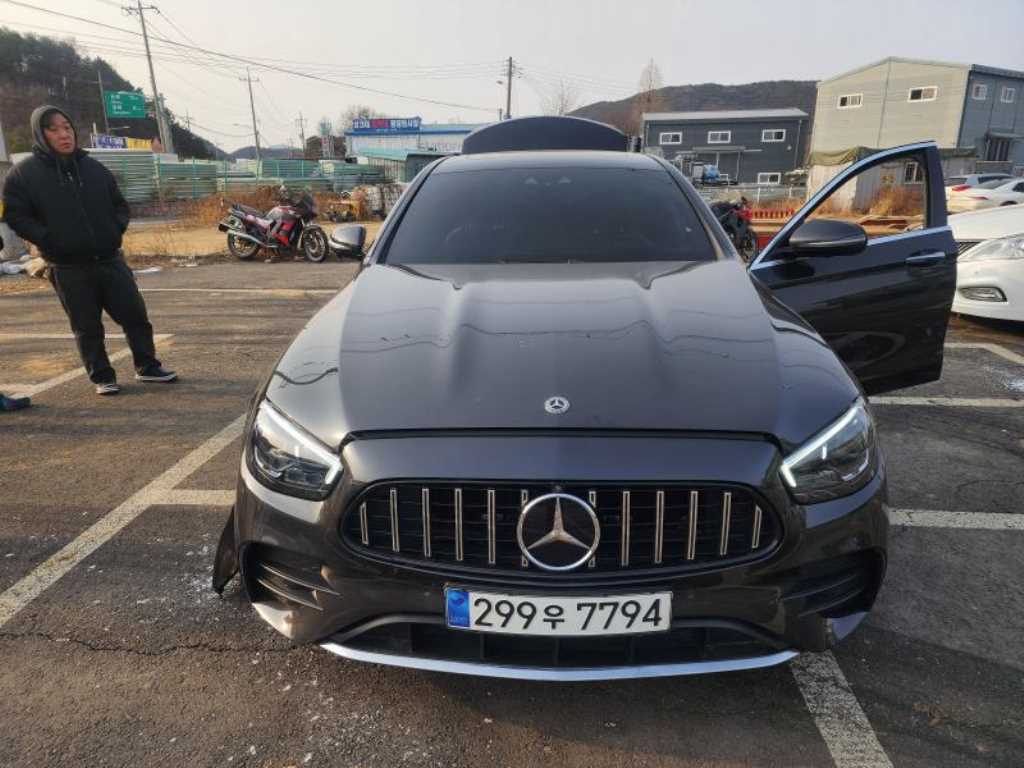 Mercedes Benz E class 2021 Gris - Importación desde Corea - HF Imports Iquique - Foto 1