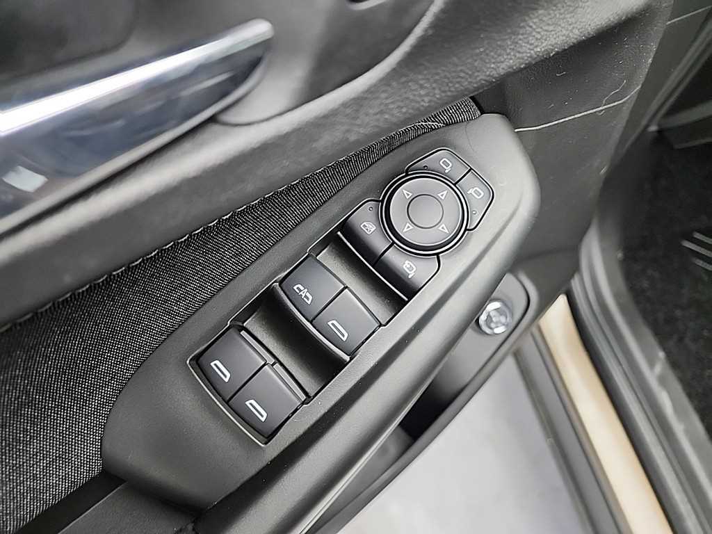 Chevrolet Trail Blazer 2021 Café - Importación desde Corea - HF Imports Iquique - Foto 18