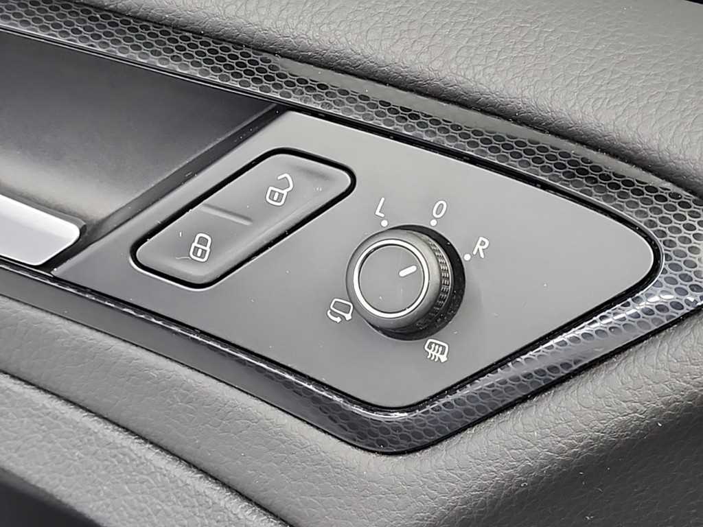 Volkswagen Golf 2015 Blanco - Importación desde Corea - HF Imports Iquique - Foto 19