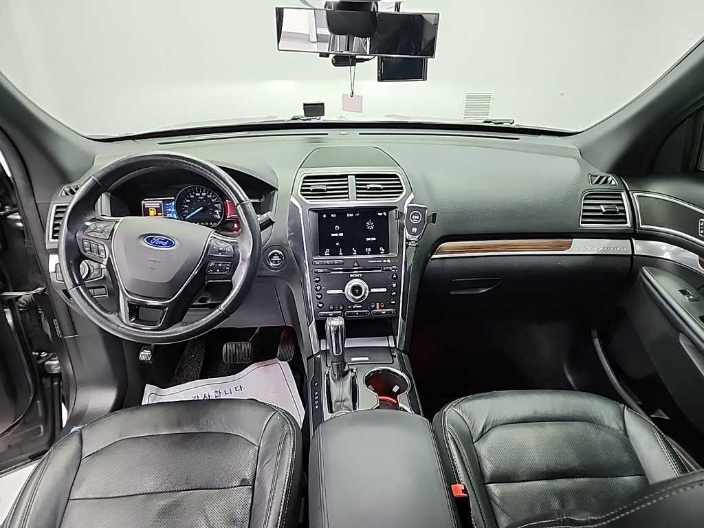 Ford Explorer - Vista 7