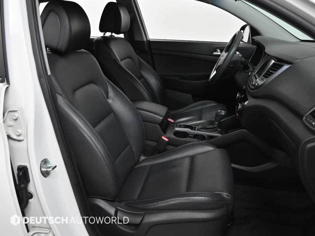 HYUNDAI Tucson - Vista 10