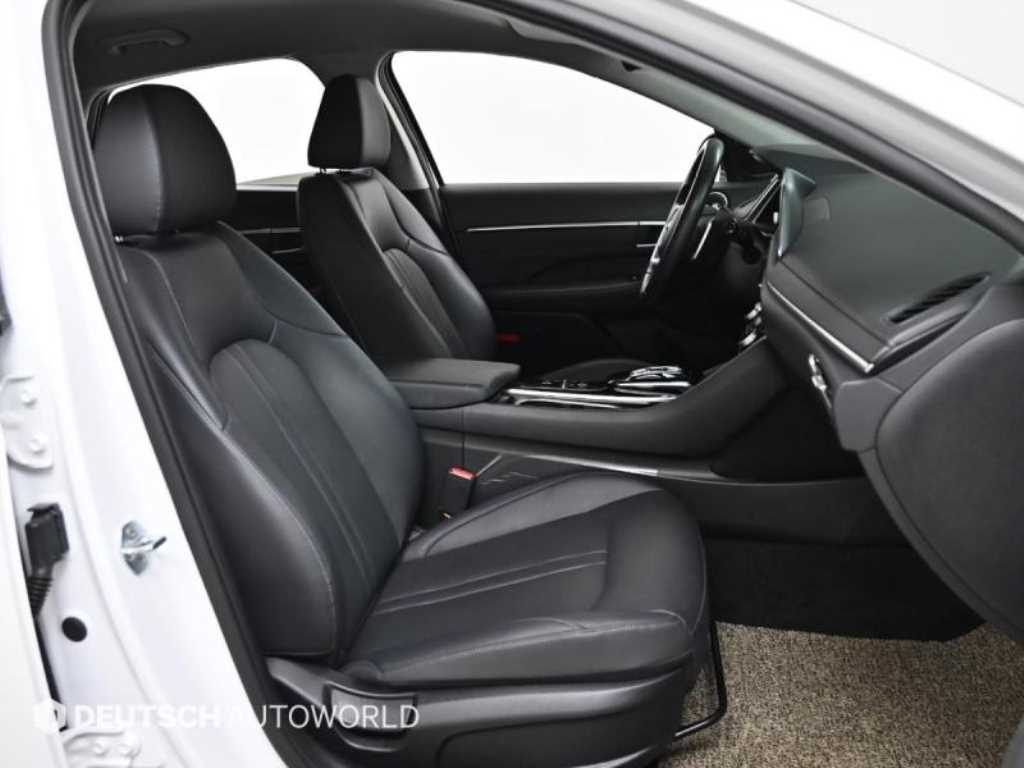 HYUNDAI Sonata - Vista 10