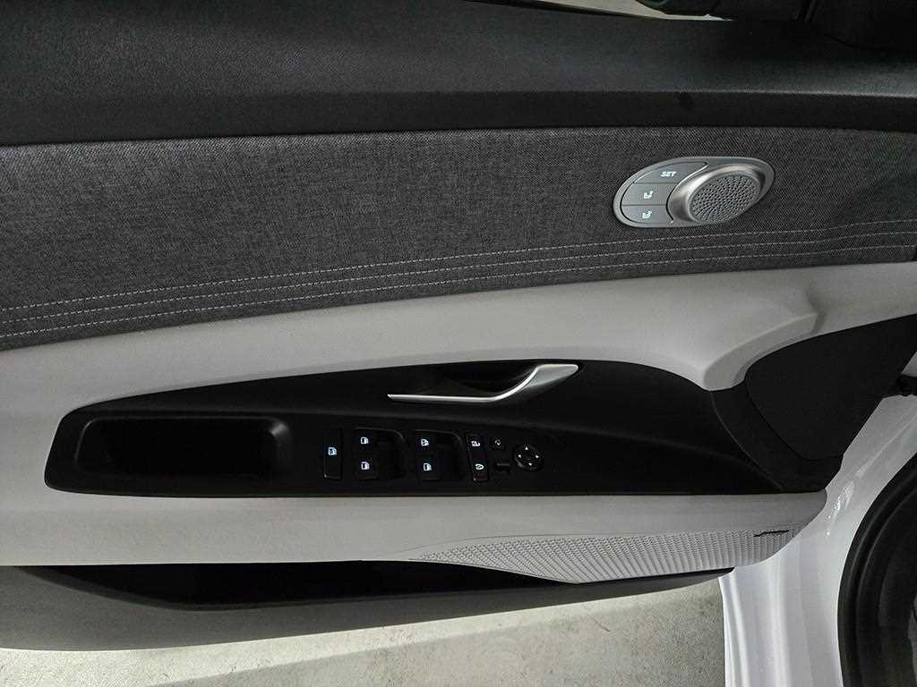 HYUNDAI Avante 2023 Blanco - Importación desde Corea - HF Imports Iquique - Foto 13