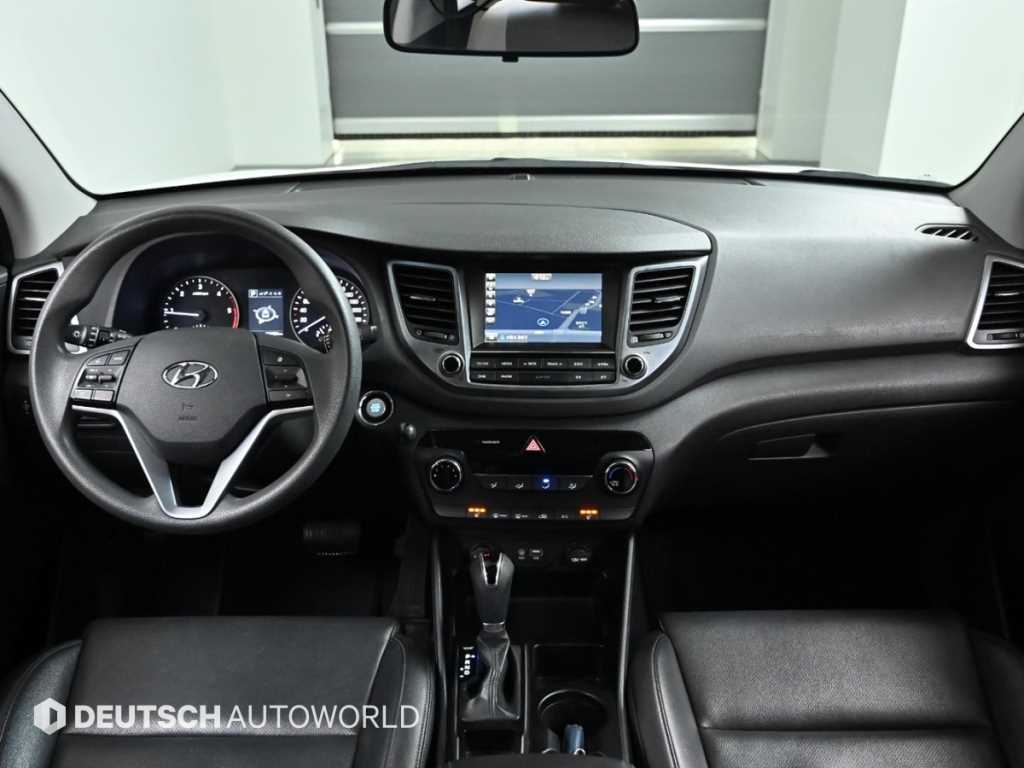 HYUNDAI Tucson - Vista 7
