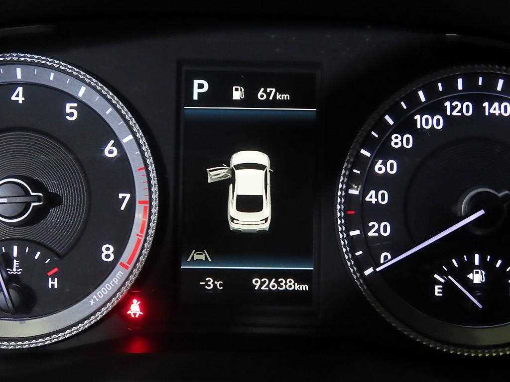 HYUNDAI Sonata - Vista 9