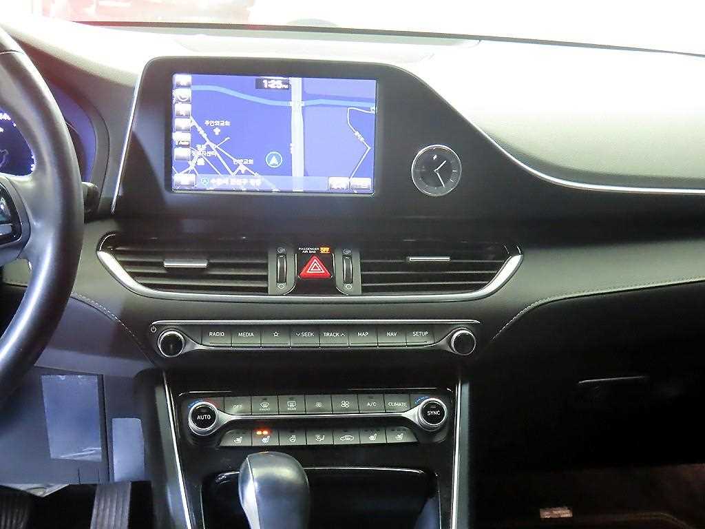 HYUNDAI Grandeur - Vista 11