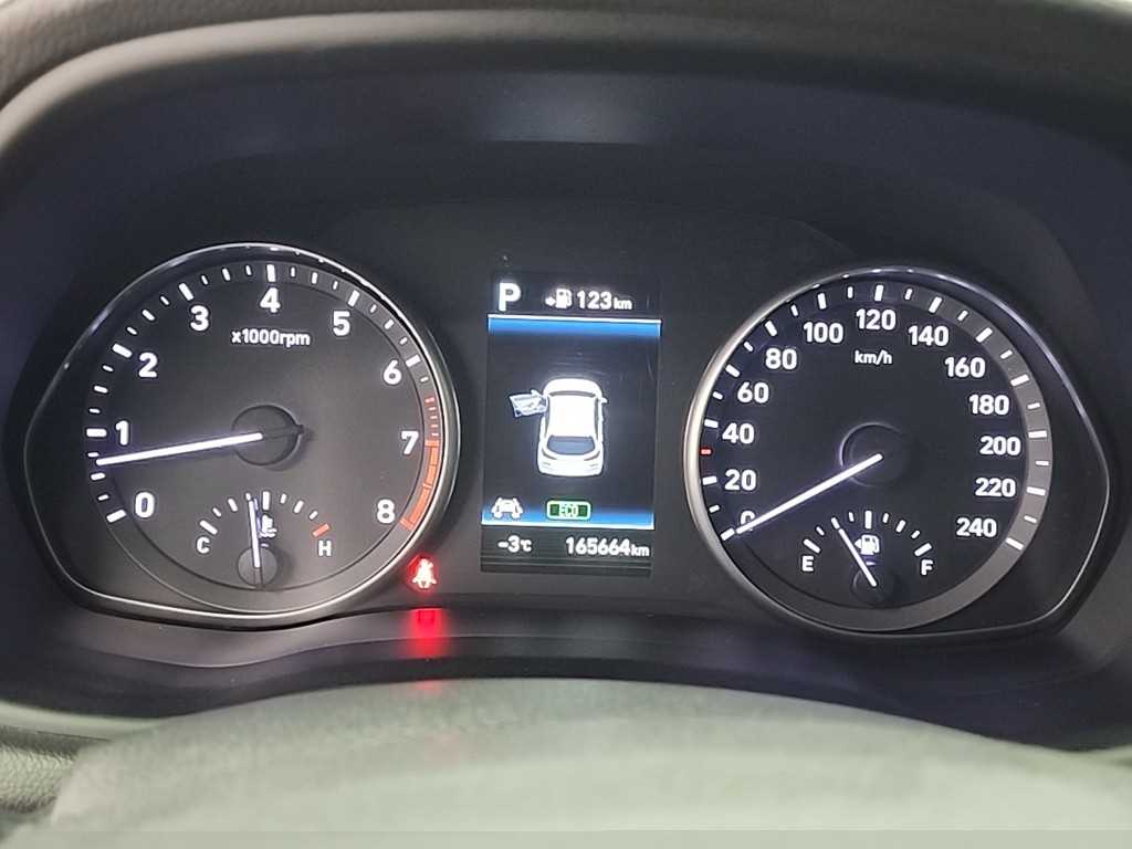 HYUNDAI i30 - Vista 6