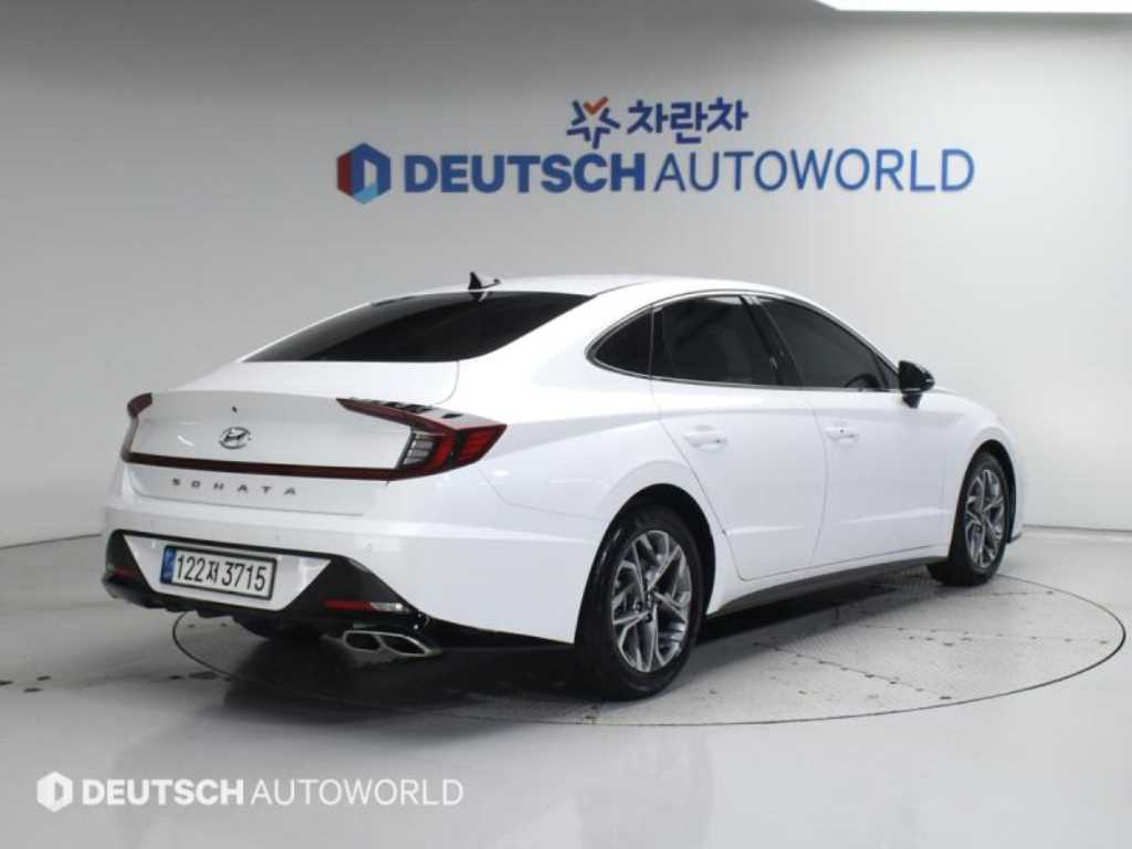 HYUNDAI Sonata - Vista 4