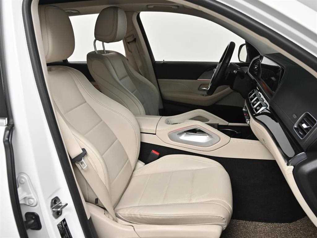 Mercedes Benz GLE Class - Vista 10