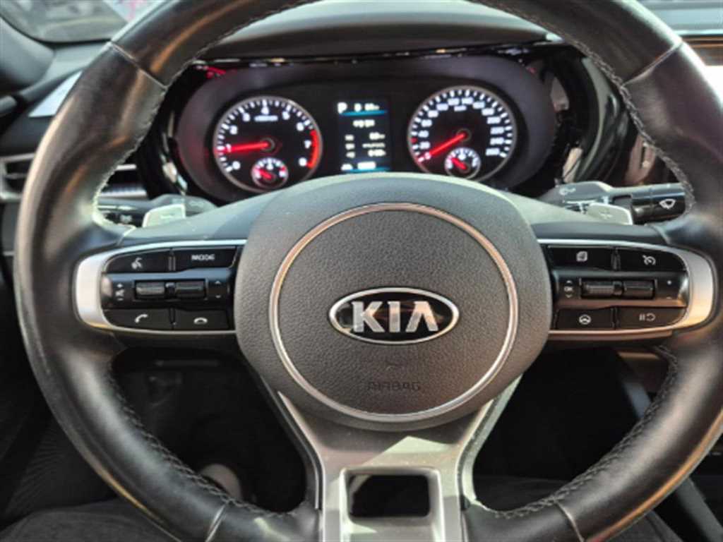 KIA K5 - Vista 6