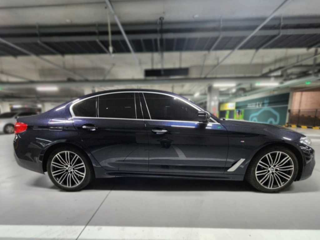 BMW 5 Series - Vista 3