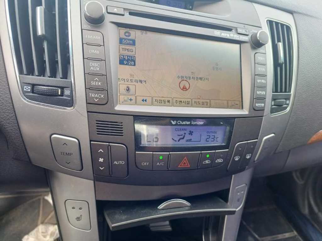 HYUNDAI Sonata - Vista 12