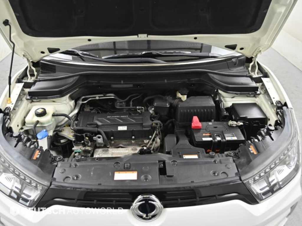 Ssangyong Tivoli 2019 Blanco - Importación desde Corea - HF Imports Iquique - Foto 19