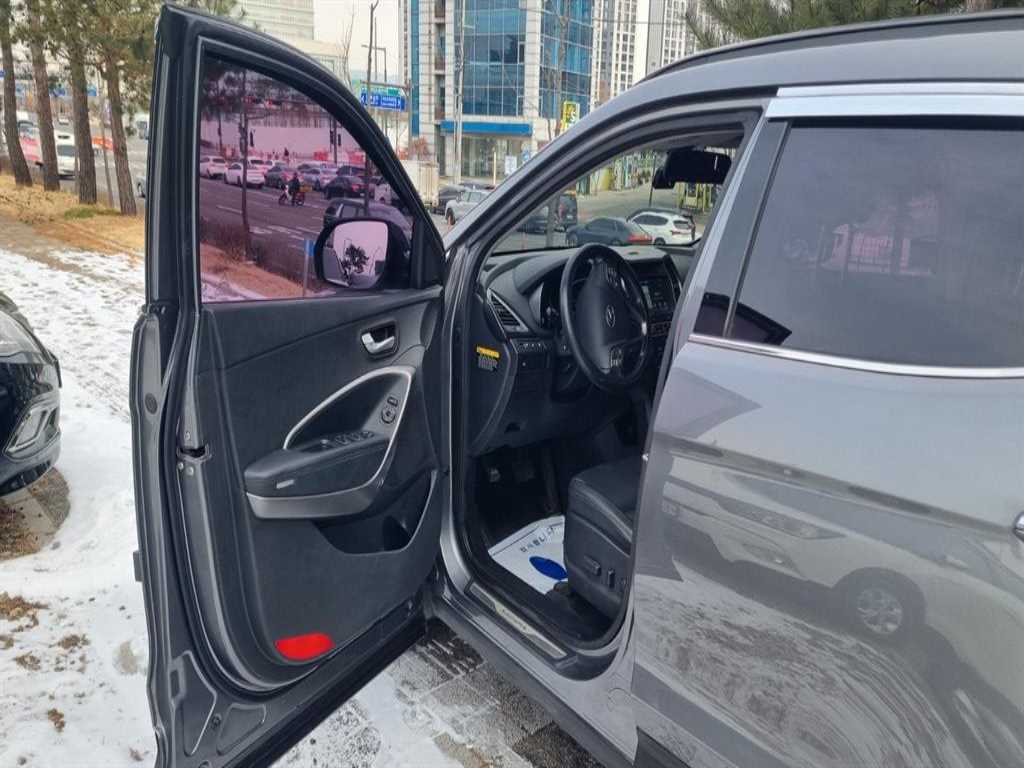 HYUNDAI Santa Fe - Vista 7