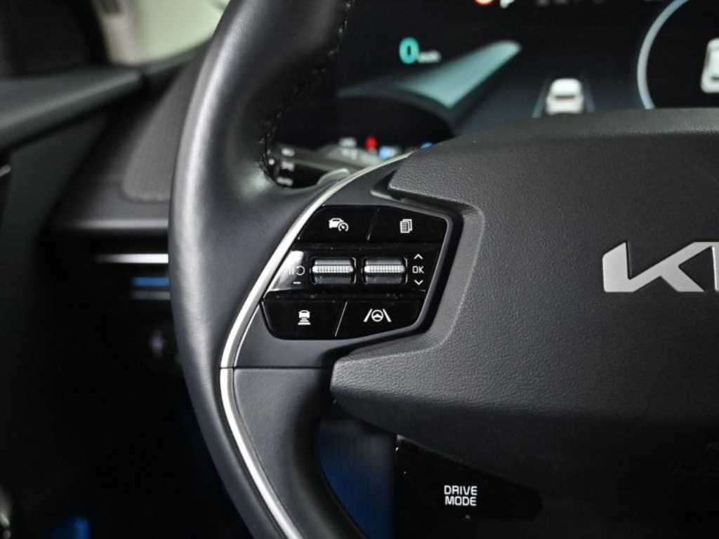 KIA EV6 2022 Negro - Importación desde Corea - HF Imports Iquique - Foto 16