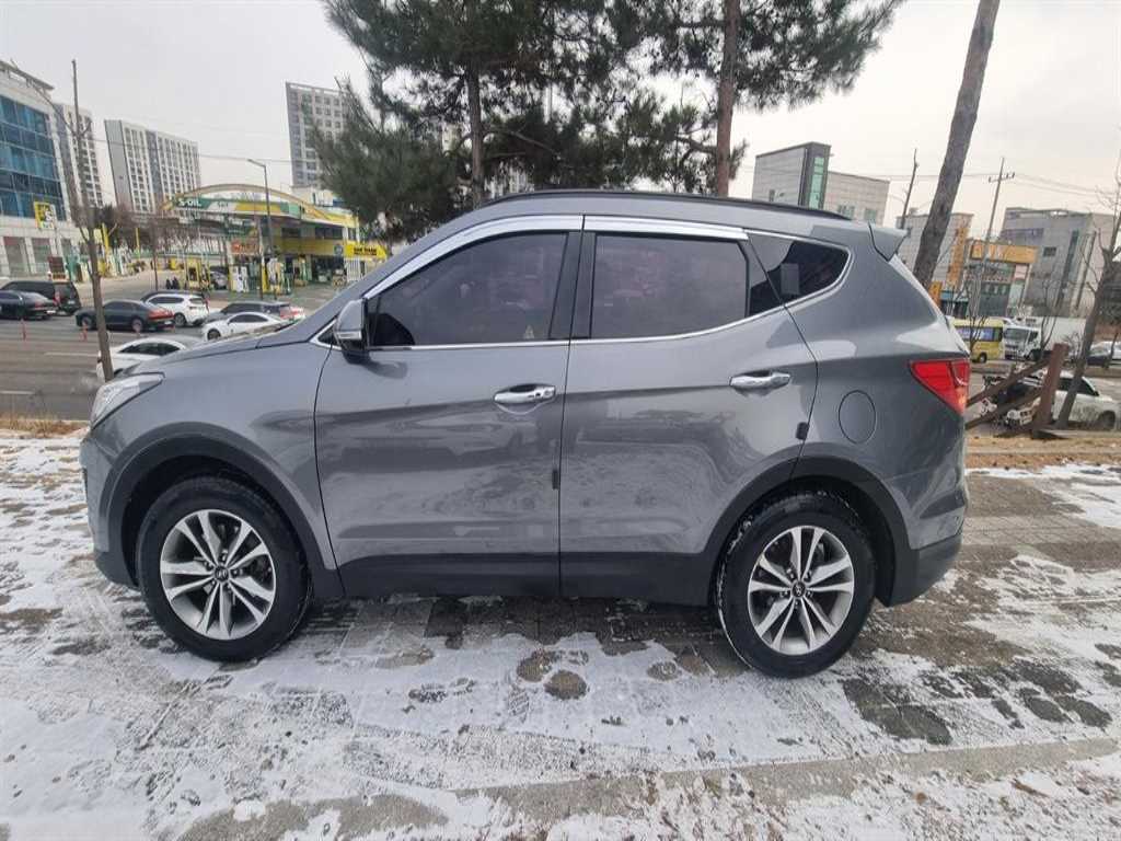 HYUNDAI Santa Fe - Vista 3