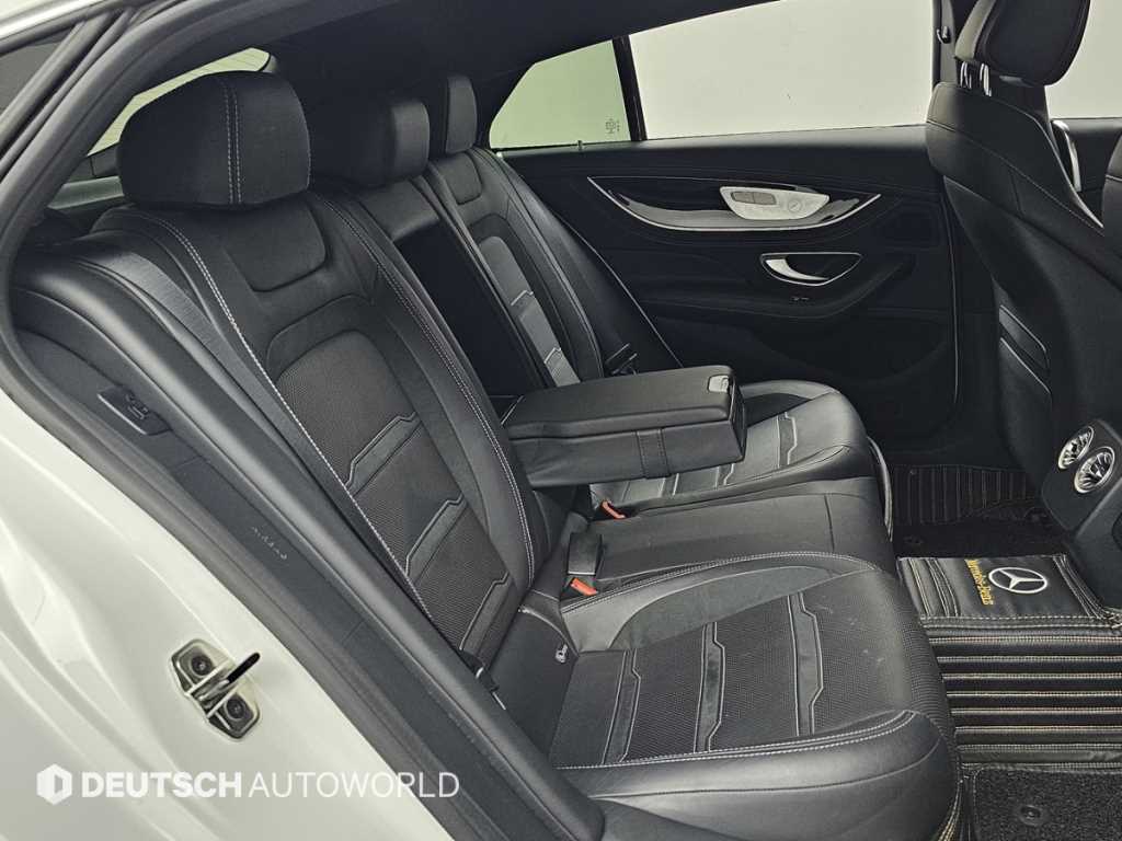 Mercedes Benz AMG GT - Vista 12