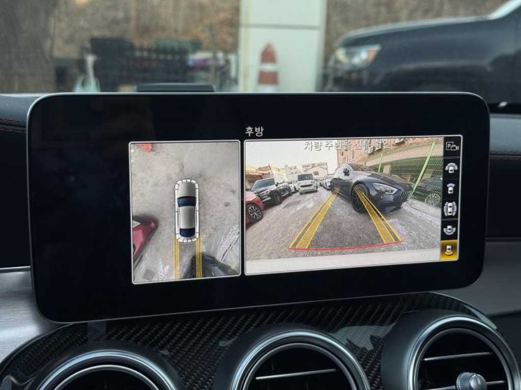 Mercedes Benz C Class - Vista 11