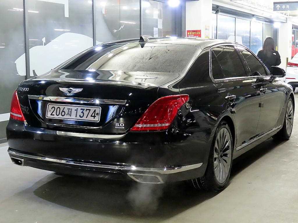 Genesis EQ900 - Vista 4