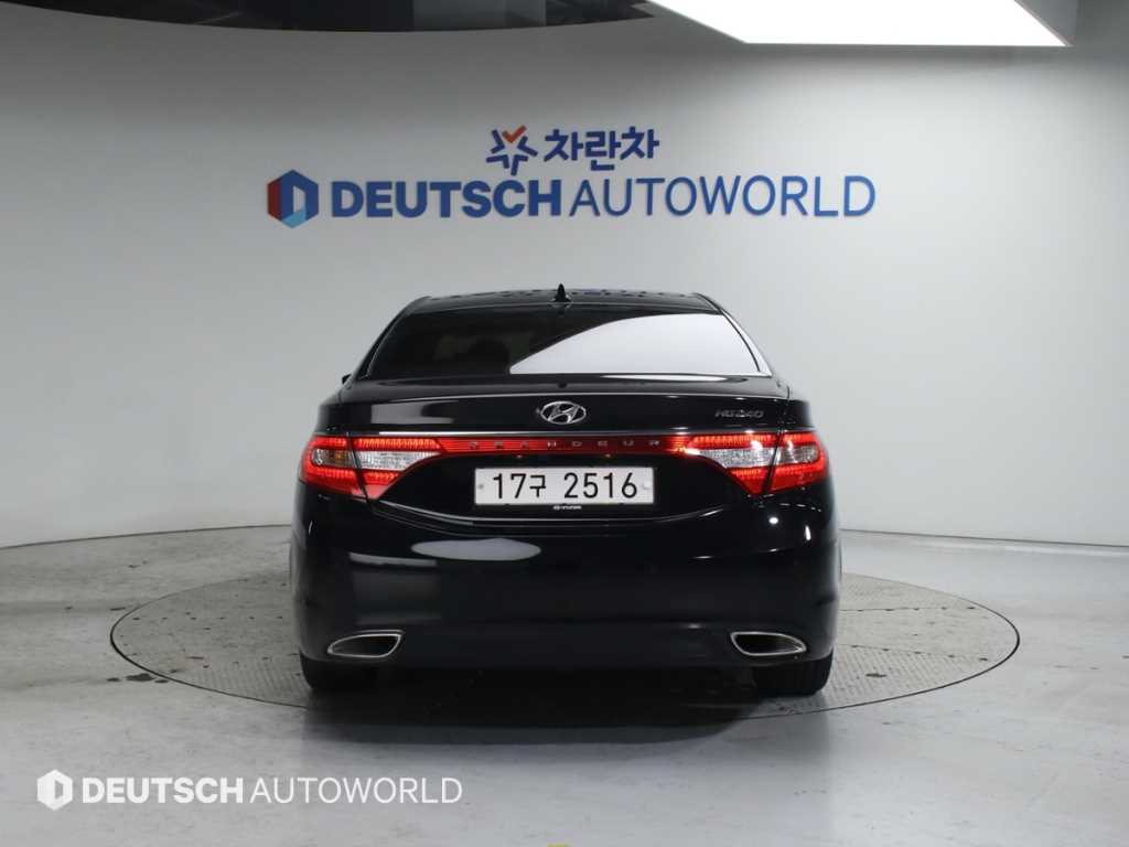 HYUNDAI Grandeur - Vista 4