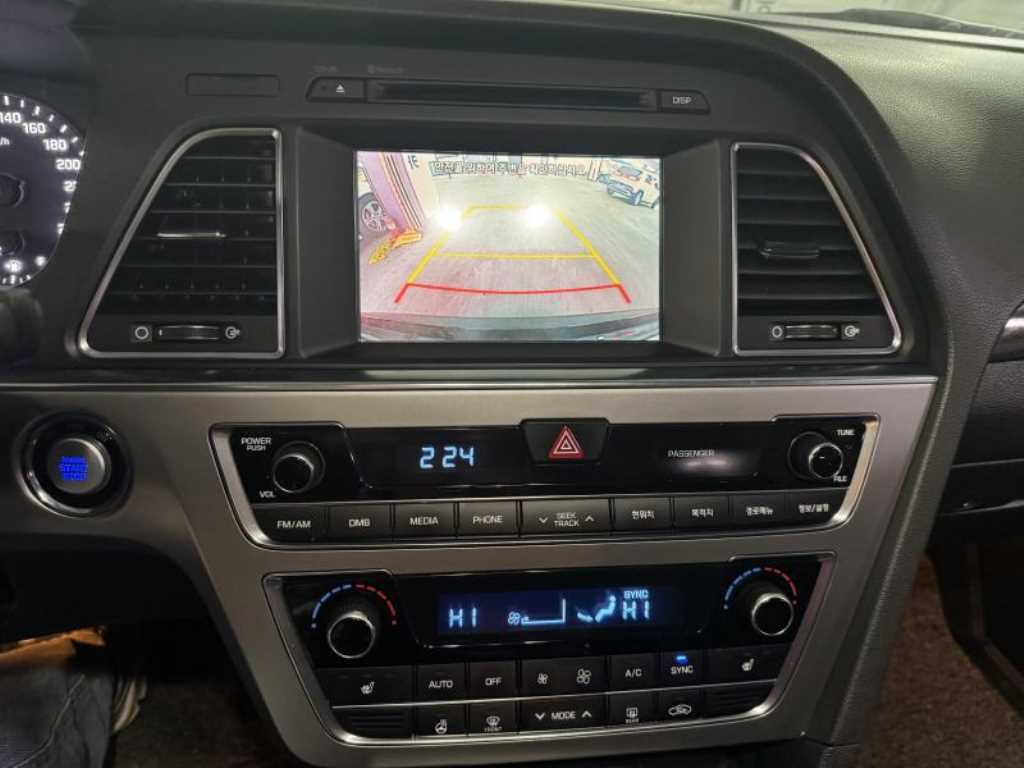 HYUNDAI Sonata - Vista 10