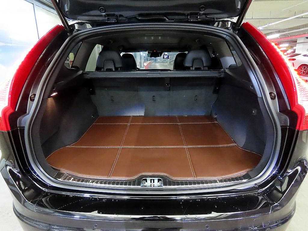 Volvo XC60 2017 Negro - Importación desde Corea - HF Imports Iquique - Foto 17