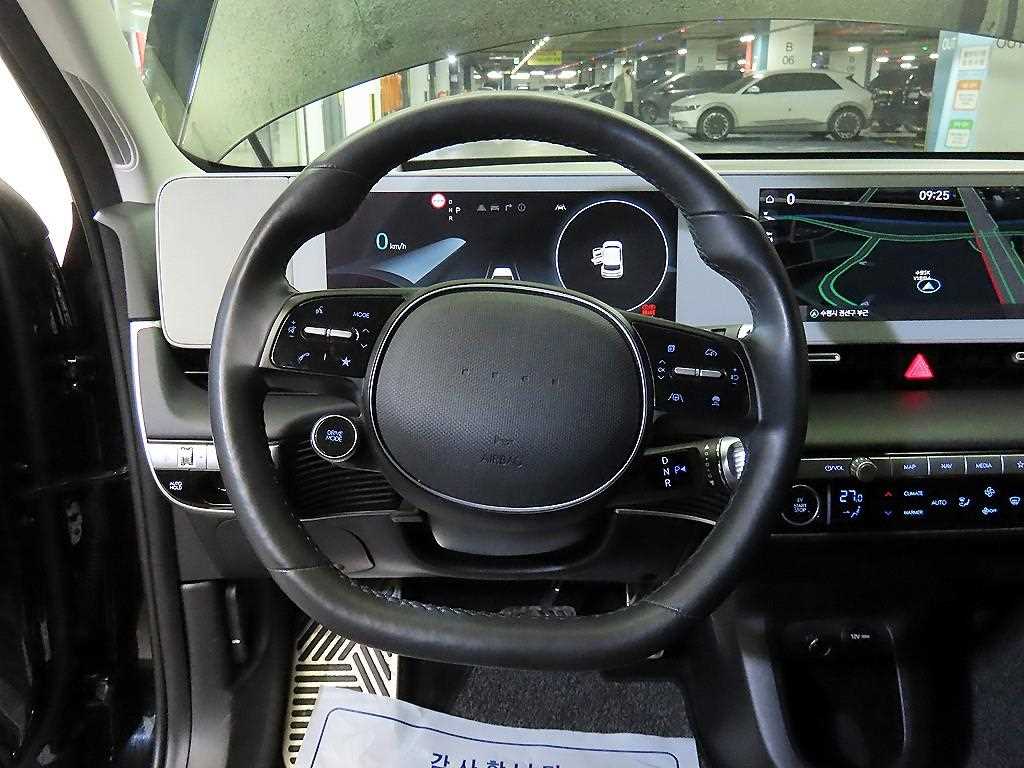 HYUNDAI Ioniq 5 - Vista 8