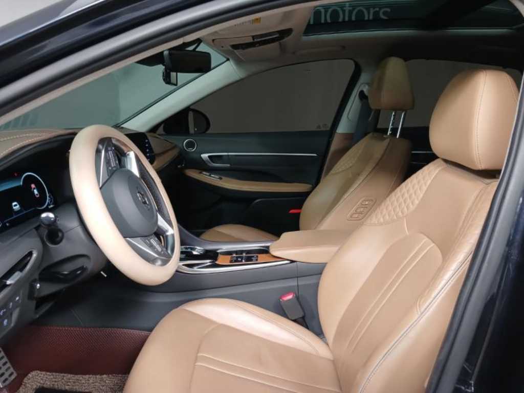 HYUNDAI Sonata - Vista 7