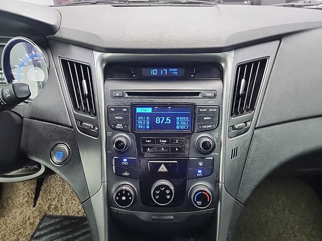 HYUNDAI Sonata - Vista 10