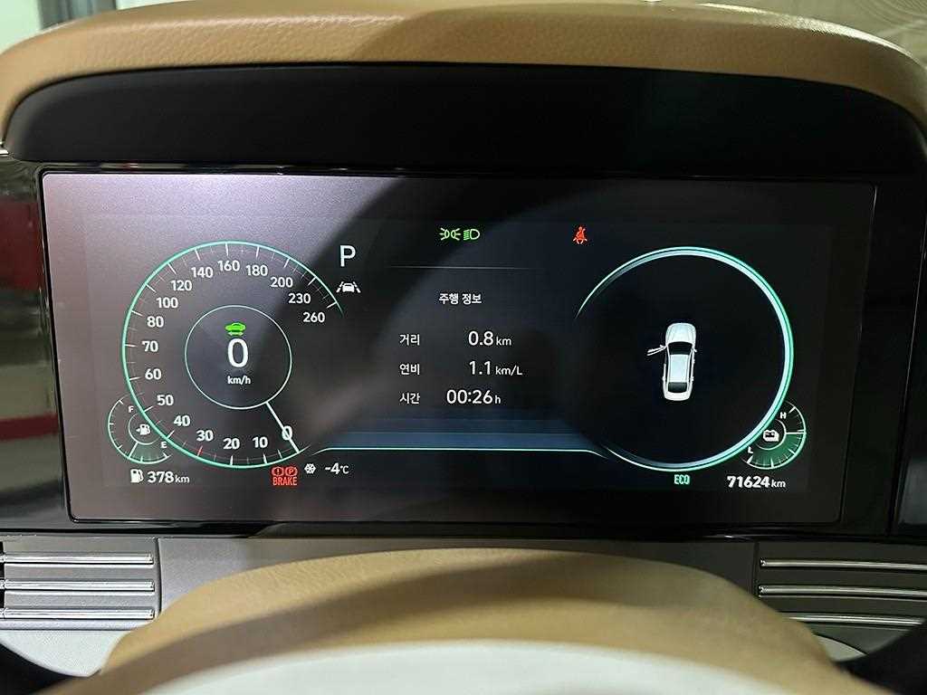 HYUNDAI Grandeur - Vista 9