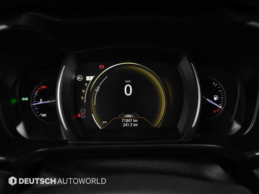 SAMSUNG QM6 - Vista 8