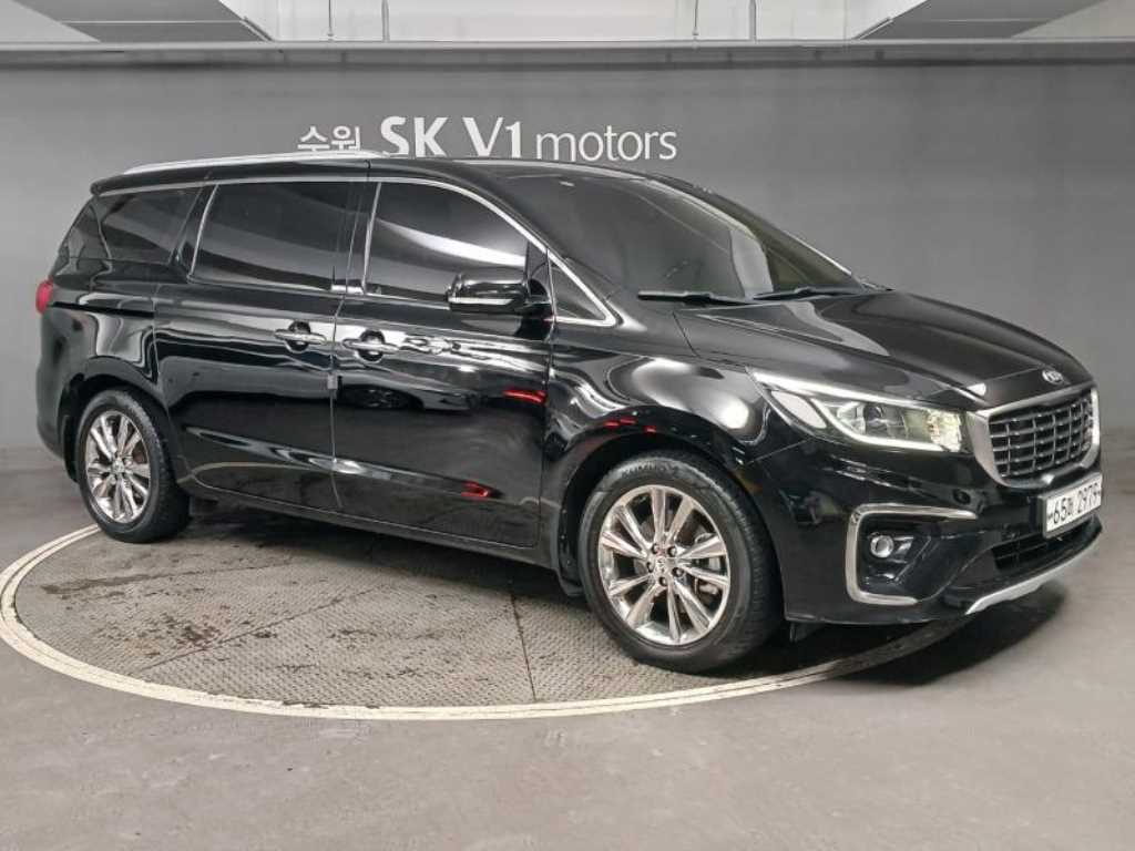 KIA Carnival - Vista 5