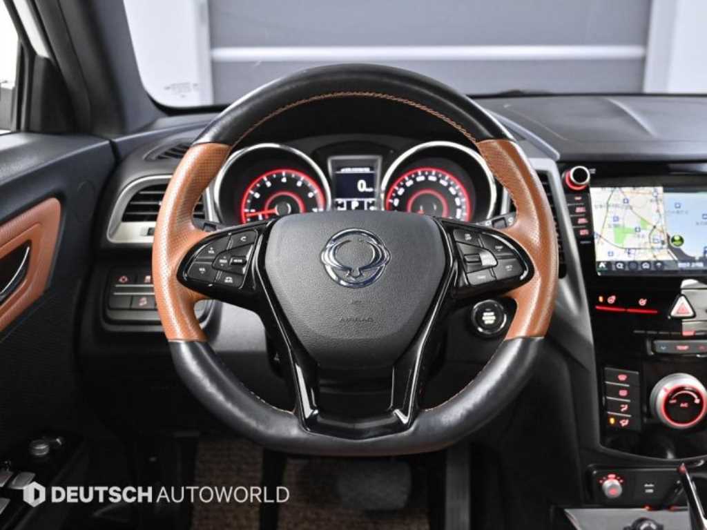 Ssangyong Tivoli 2019 Blanco - Importación desde Corea - HF Imports Iquique - Foto 13