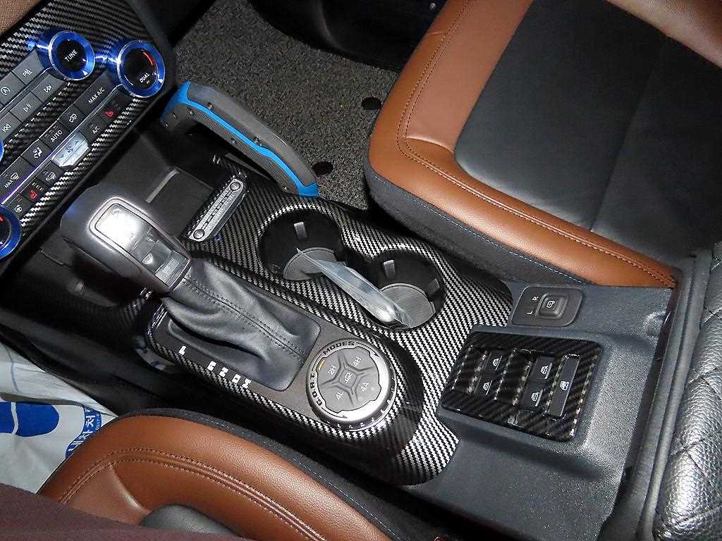 Ford Bronco - Vista 12