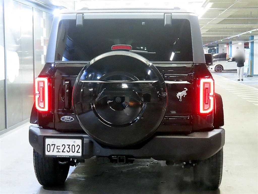 Ford Bronco - Vista 5