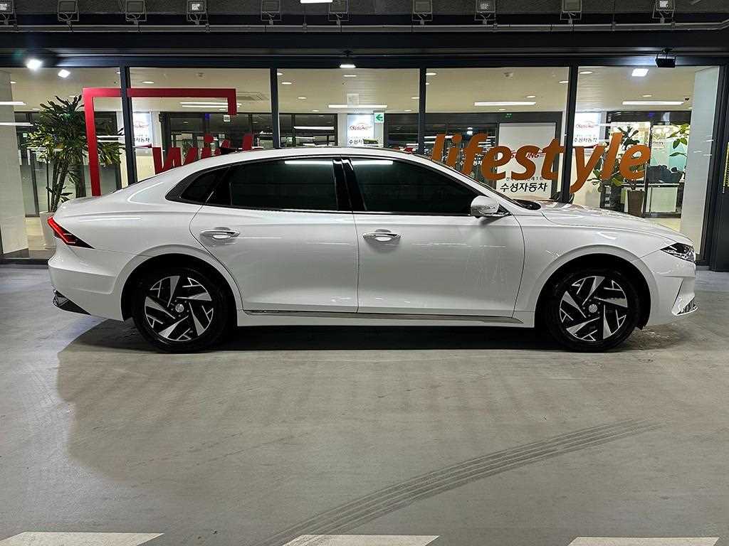 HYUNDAI Grandeur - Vista 3